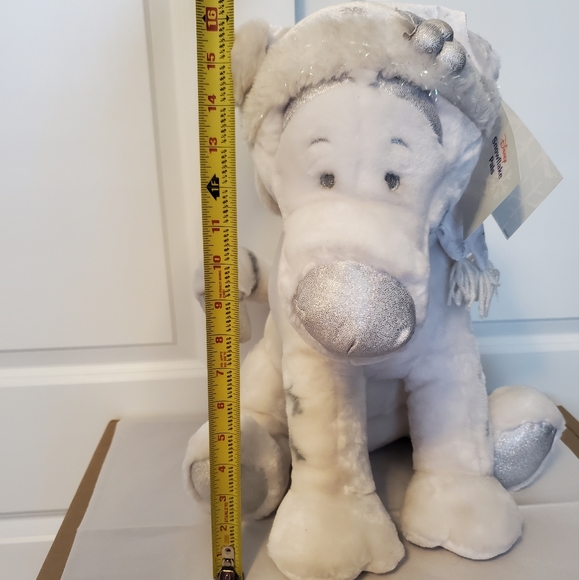 Vintage Tigger - Snowflake Tigger -Disney Store Exclusive - Snowflake Pa… - Picture 9 of 12